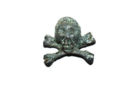 Primera imagen del registro Insignia (artefacto de identificación)