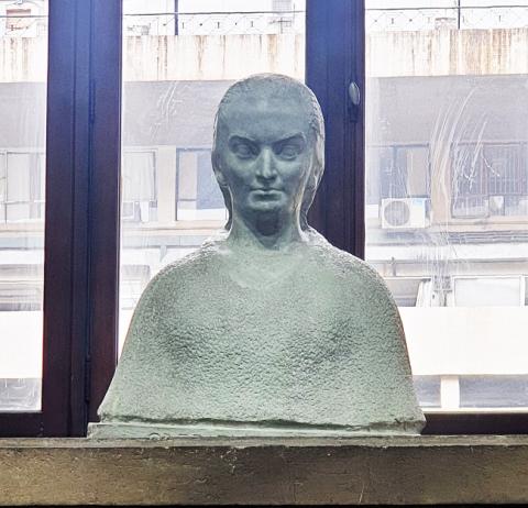 Primera imagen del registro Gabriela Mistral