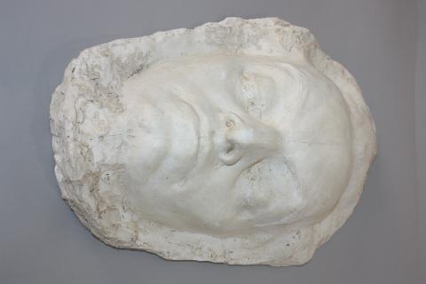 Primera imagen del registro Escultura de Gabriela Mistral