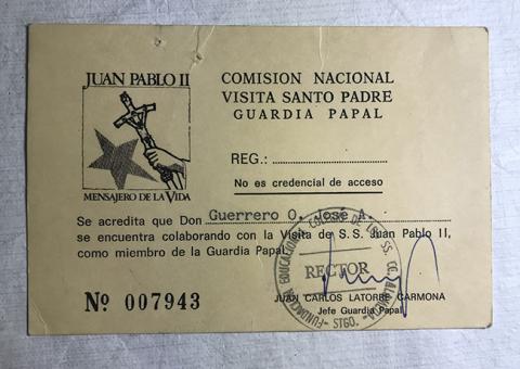 Primera imagen del registro Tarjeta de acreditación comisión visita Juan Pablo II
