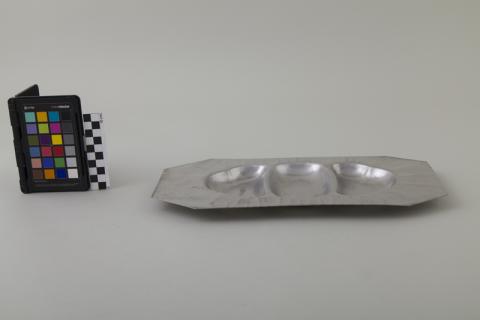 Primera imagen del registro Fuente (contenedor para guardar o servir comida)