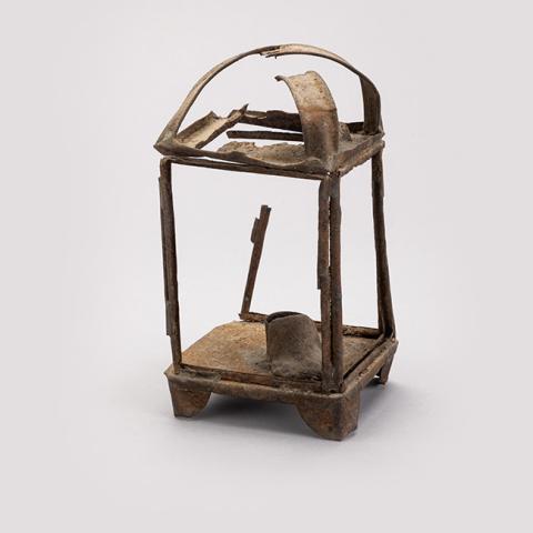 Primera imagen del registro Farol (artefacto de iluminación)