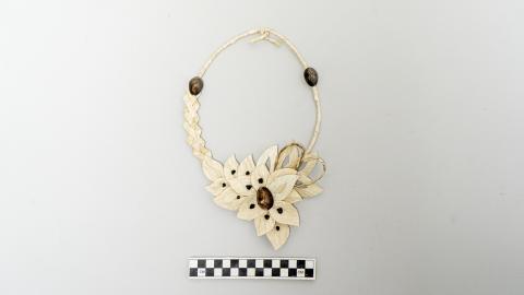 Primera imagen del registro Collar (accesorio de vestir)