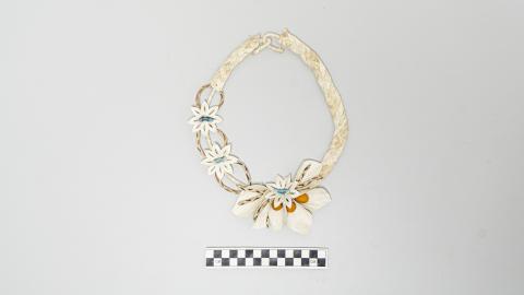 Primera imagen del registro Collar (accesorio de vestir)