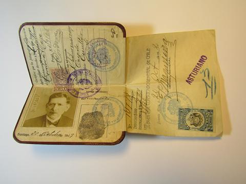 Primera imagen del registro Cédula de identidad de Guillermo Córdova
