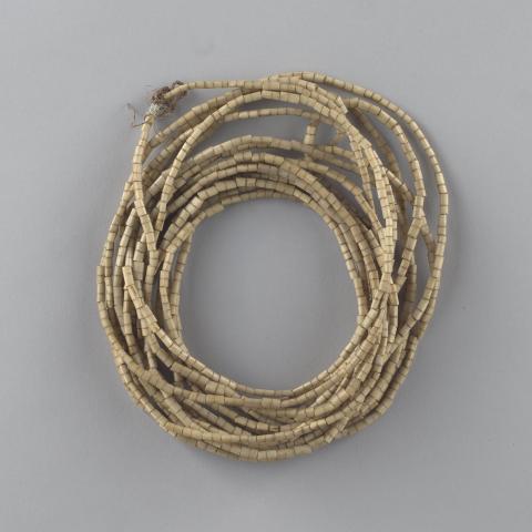 Primera imagen del registro Collar (accesorio de vestir)