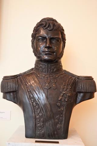 Primera imagen del registro Busto de Bernardo O’Higgins