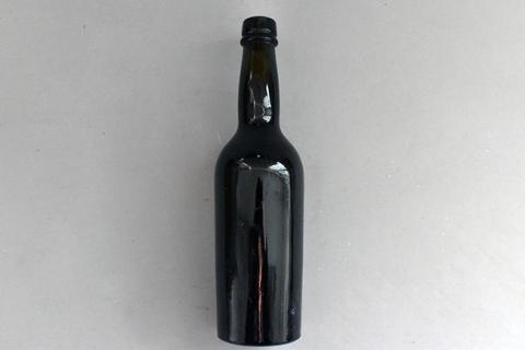 Primera imagen del registro Botella