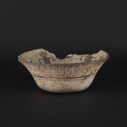Primera imagen del registro Plato campanuliforme (arqueológico)