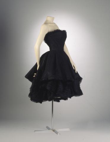 Primera imagen del registro Vestido (prenda principal)