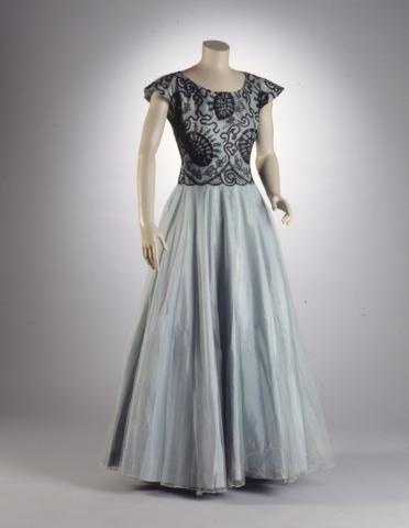 Primera imagen del registro Vestido (prenda principal)