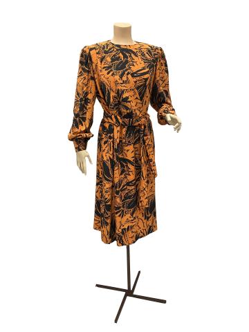 Primera imagen del registro Vestido (prenda principal)
