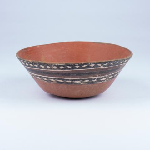 Primera imagen del registro Plato campanuliforme (arqueológico)