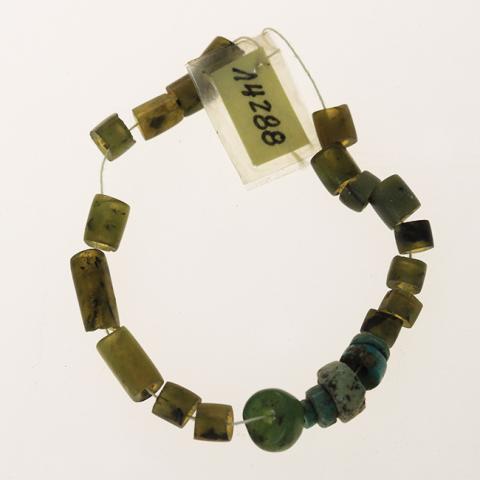 Primera imagen del registro Collar (accesorio de vestir)