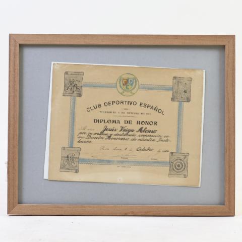 Primera imagen del registro Diploma de honor a Sr Jesús Veiga