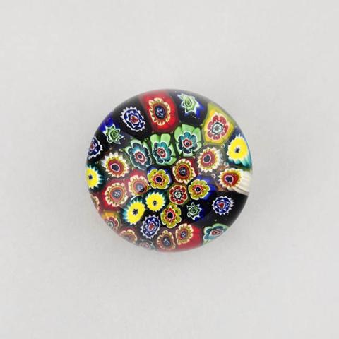 Primera imagen del registro Pisapapeles